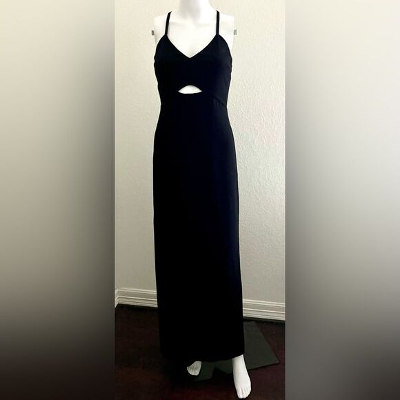 ALI & JAY Step & Repeat Black Bodycon Maxi Dress with Cutout - Picture 3 of 15